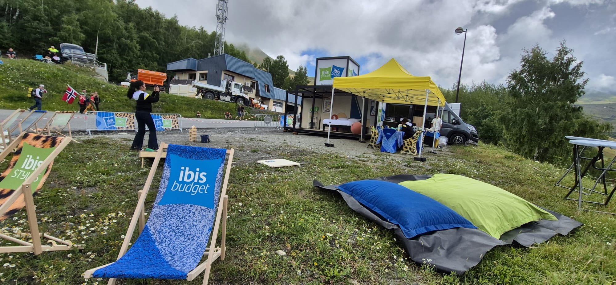 Tournée Ibis — montage de la structure