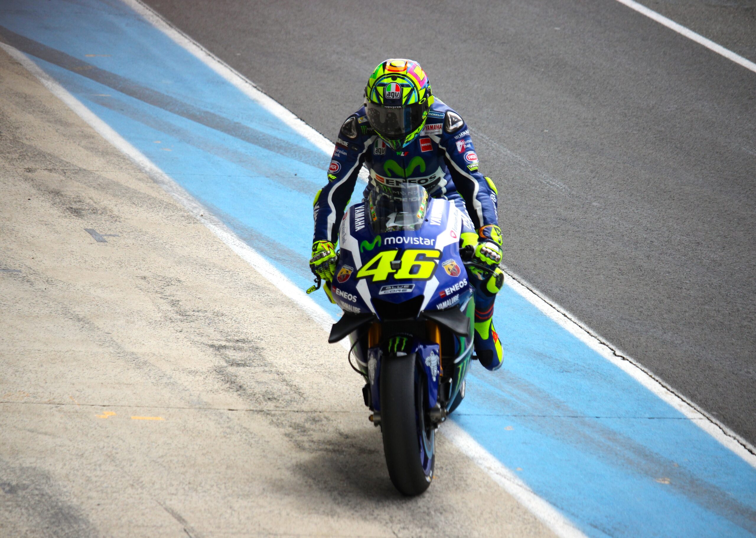 Yamaha MotoGP — official store et fans experience