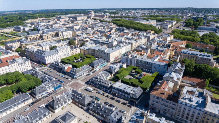 Consultant stratégie digitale Versailles : quelles compétences pour 2026 ?